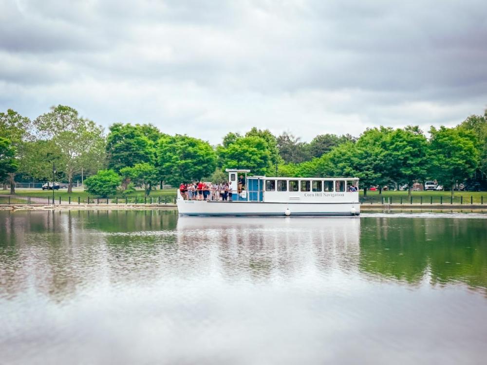 a small boat in a body of water